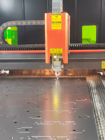 Lame de découpeuse de taille personnalisée HSS ronde lame de coupe ronde circulaire en carbure de tungstène de haute précision pour l'industrie du caoutchouc et des pneus